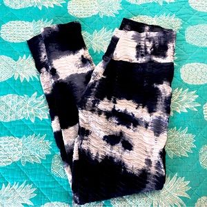 Booty by brabants tie dye leggings